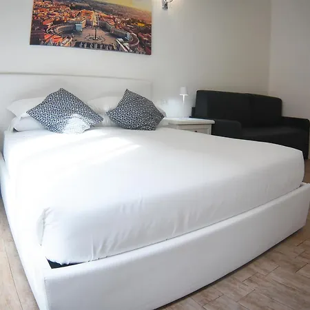 Bq House Fori Imperiali Luxury Rooms-3